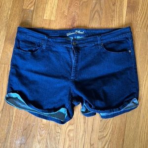 Universal thread Jean shorts